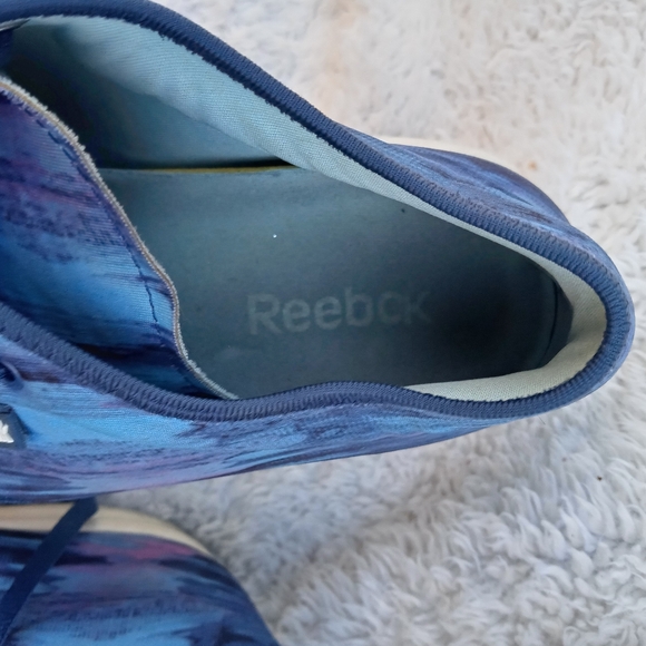 VINTAGE 90'S REEBOK TENNIS WOMENS SZ 7.5 BLUE SKYSCAPE CHASE LACE UP MANMADE - Picture 6 of 7